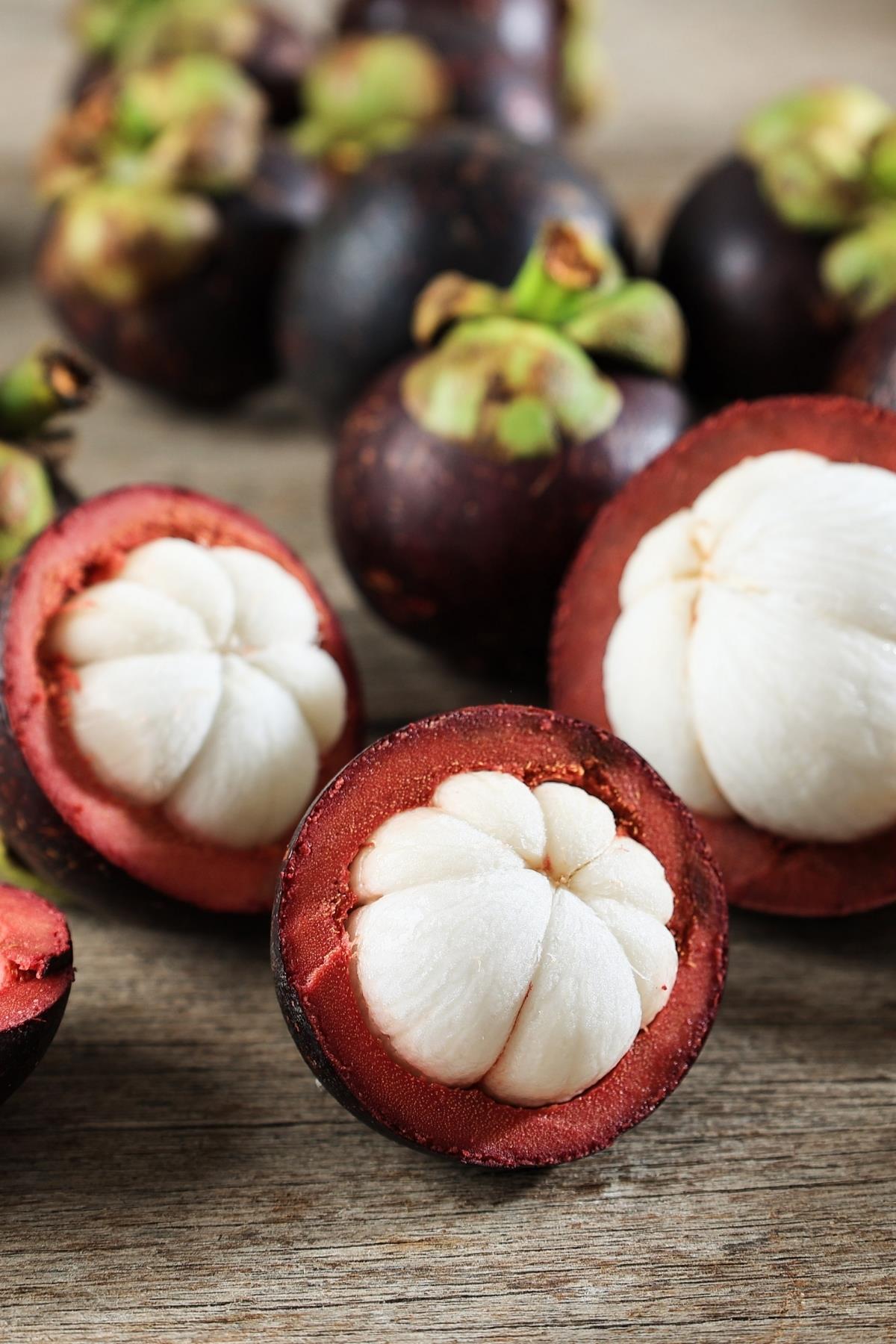 Mangosteen Piece
