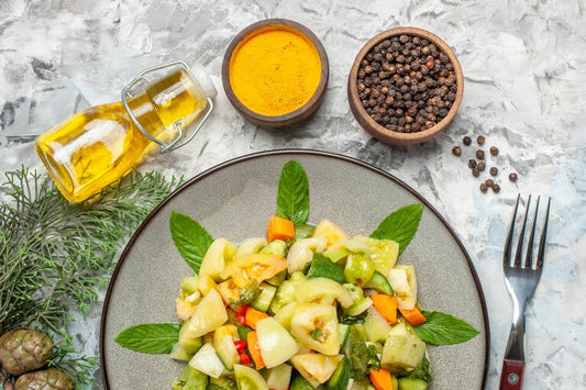 Karamelize Ananaslı Yeşil Salata Tarifi