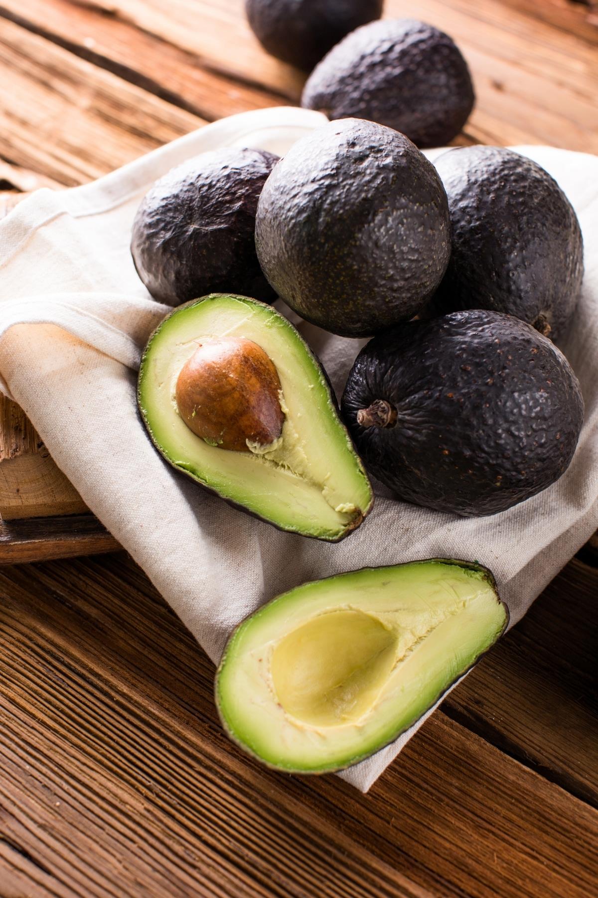 Avocado Piece (Over 250 Gr)